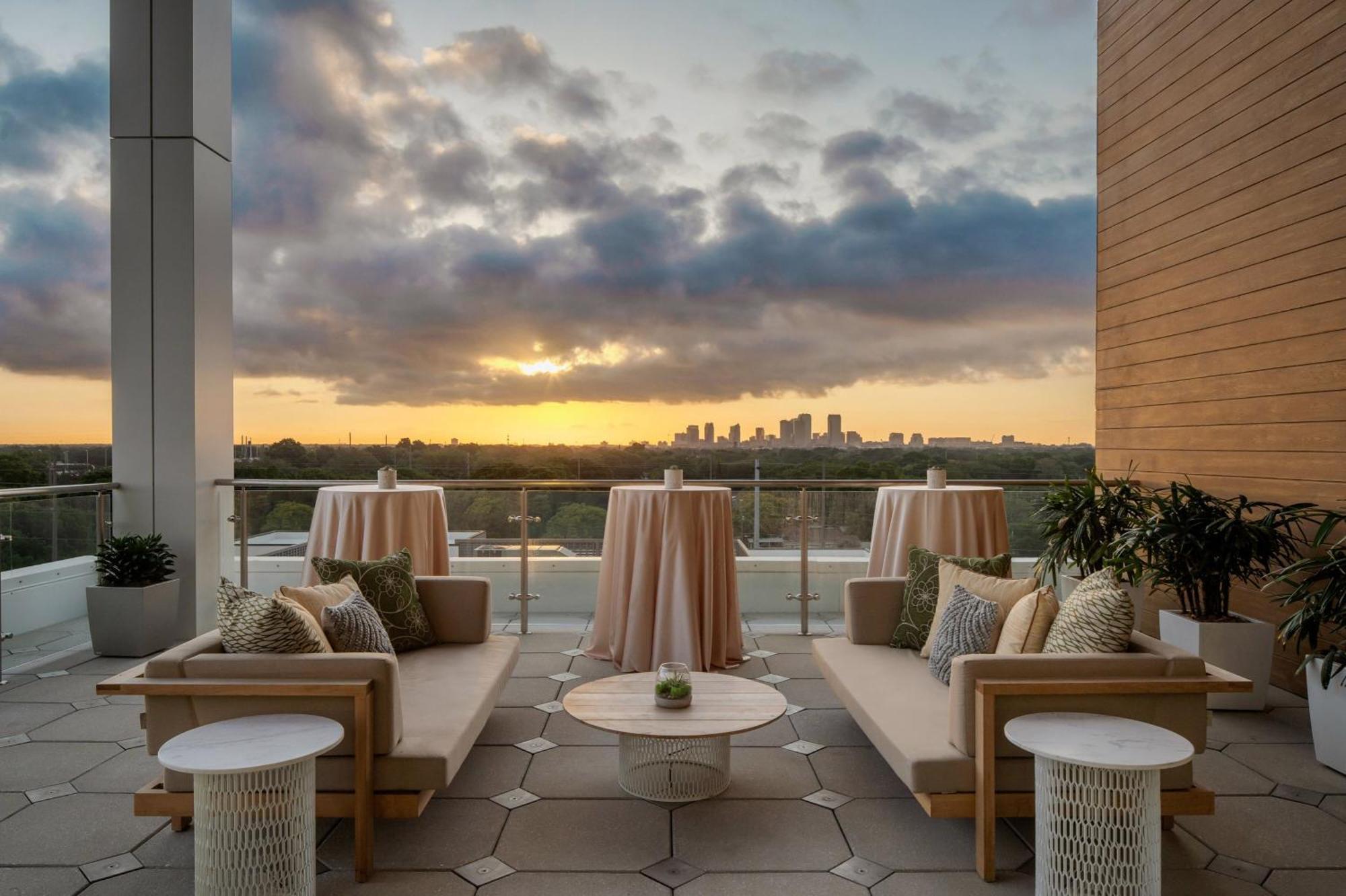 Готель Aloft Tampa Midtown Екстер'єр фото