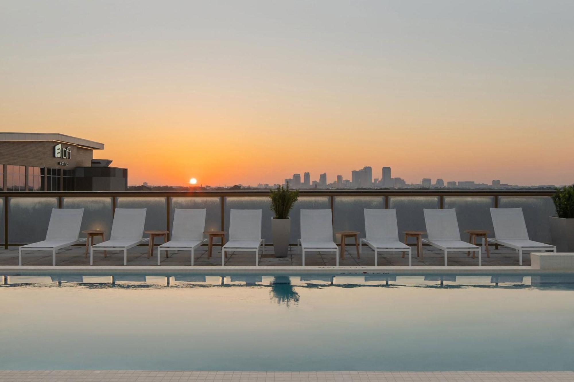 Готель Aloft Tampa Midtown Екстер'єр фото